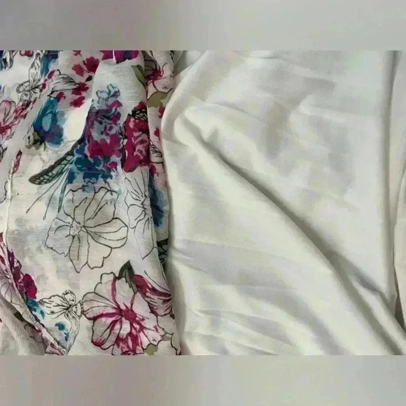 Roz & Ali  Dark Floral Print Blouse Size 2X - Picture 4 of 6